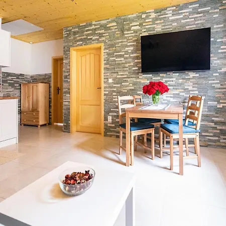 Apartmany Pod Rozsutcom - Zatkov Dvor Terchova Exterior photo